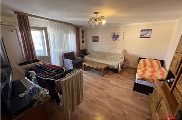 Apartament 4 camere de vanzare GARA - Vrancea anunturi imobiliare Vrancea