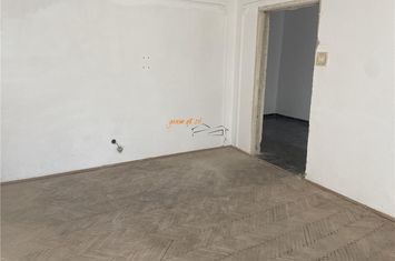 Apartament 3 camere de vanzare GARA - Vrancea anunturi imobiliare Vrancea