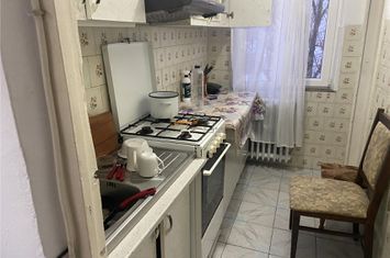 Apartament 3 camere de vanzare SUD - Vrancea anunturi imobiliare Vrancea
