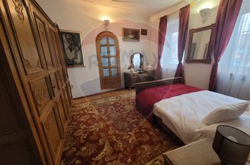 Apartament cu 3 camere de vanzare pe Str.Tribunei anunturi imobiliare Sibiu