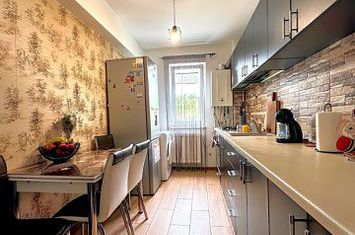 Apartament 3 camere decomandat bucatarie inchisa 2 bai Parcul Teilor anunturi imobiliare Bucuresti
