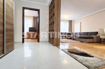 Apartament mobilat Central cu parcare anunturi imobiliare Brasov