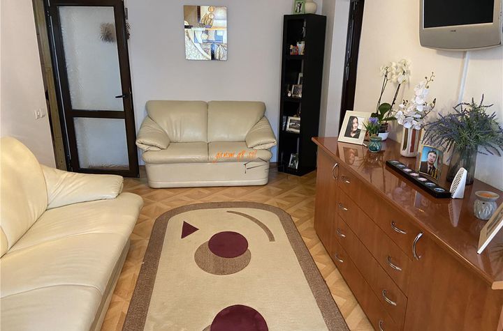 Apartament 2 camere de vanzare SUD - Vrancea anunturi imobiliare Vrancea