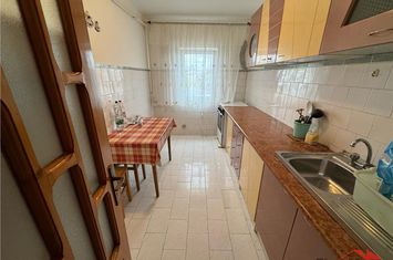 Apartament 3 camere de vanzare BRAILEI - Vrancea anunturi imobiliare Vrancea