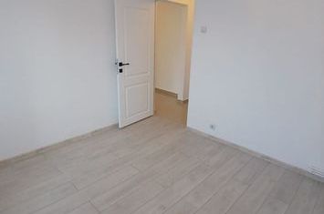 Apartament 3 camere de vanzare ZIMBRU - Iasi anunturi imobiliare Iasi