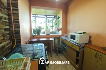 Aleea Carpati - 2 camere - decomandat - lift nou anunturi imobiliare Mures