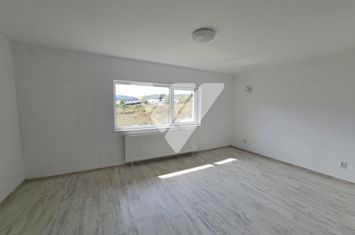 Vilă - 4 camere de vanzare CISNADIE - Sibiu anunturi imobiliare Sibiu