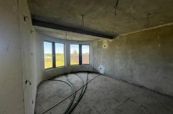 Vilă - 4 camere de vanzare AEROPORT - Dolj anunturi imobiliare Dolj