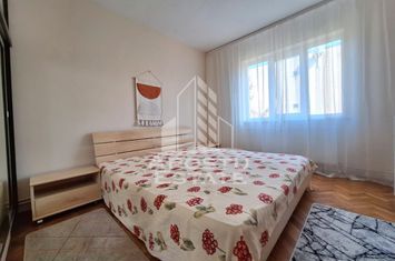 Apartament cu 3 camere, 80 mp utili, Ultracentral anunturi imobiliare Arad