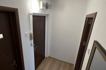 Apartament 2 camere de vanzare PLOIESTI - Prahova anunturi imobiliare Prahova