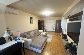 Apartament 3 camere de vanzare CRAIOVITA NOUA - Dolj anunturi imobiliare Dolj