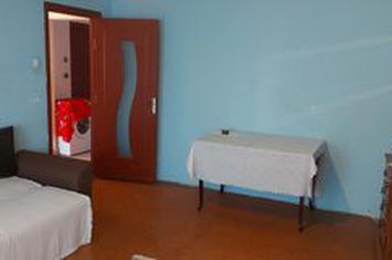 Apartament 3 camere de vanzare SALAJ - Bucuresti anunturi imobiliare Bucuresti
