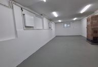 480 €, Spațiu industrial