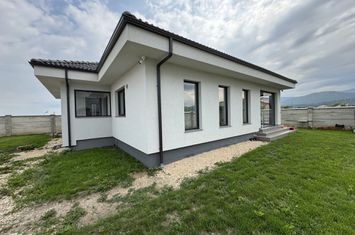 Casă individuală pe parter în Cristian – 500 mp teren anunturi imobiliare Brasov