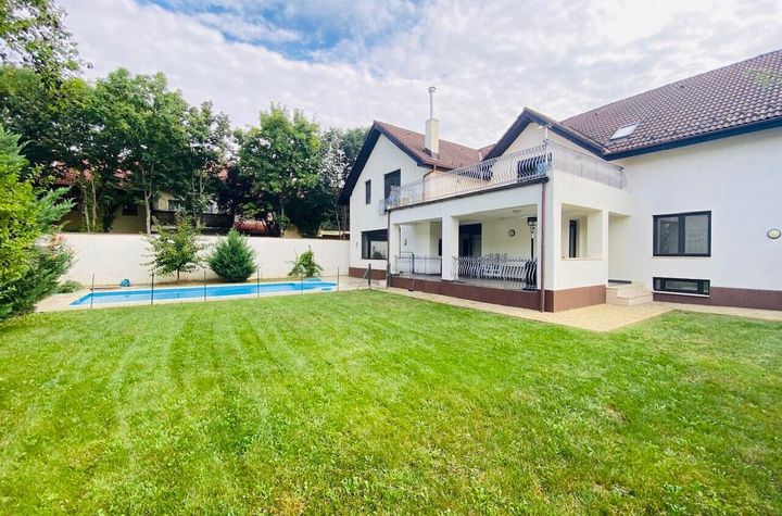 Villa with pool, garden, complex with security, Iancu Nicolae anunturi imobiliare Bucuresti