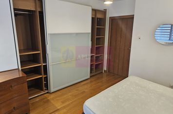 Vanzare apartament de 3 camere in zona Decebal, stradal anunturi imobiliare Bucuresti