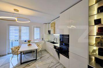 Apartament 3 camere de vanzare FLORESTI - Cluj anunturi imobiliare Cluj