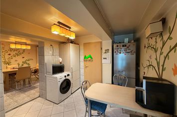 Casă - 5 camere de vanzare CENTRAL - Sibiu anunturi imobiliare Sibiu