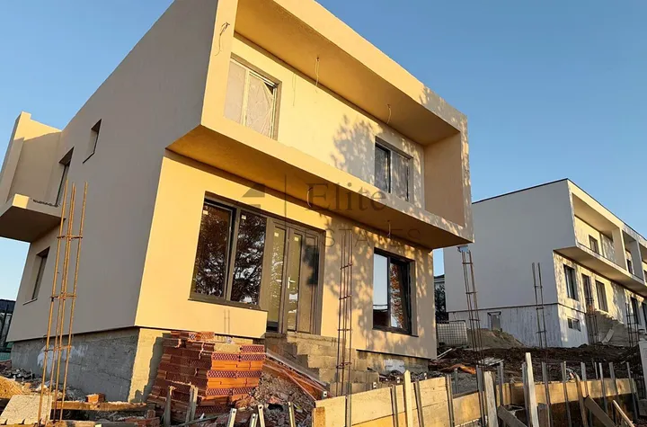 Casa in stil mediteranean cu vedere panoramică, Zona Dealuri Oradea anunturi imobiliare Bihor