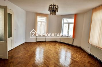 Casa 5 camere,3 băi,180 mp.teren 371 mp.Central anunturi imobiliare Mures