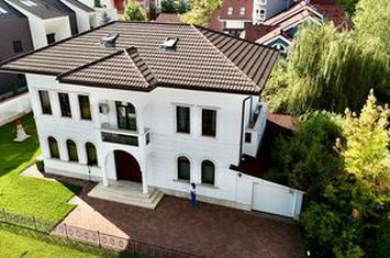 Vilă individuală P+1+M – 980 mp teren – Erou Iancu Nicolae, Pipera anunturi imobiliare Bucuresti
