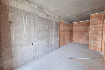 Apartament 2 camere de vanzare FLORESTI - Cluj anunturi imobiliare Cluj