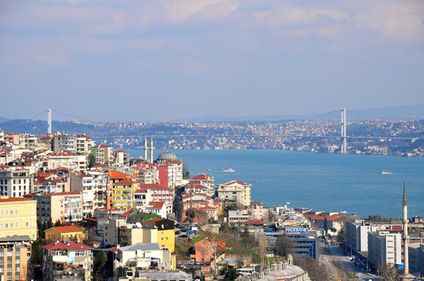 Istanbul, oraşul ce se întinde pe două continente, nu cunoaşte termenul de recesiune