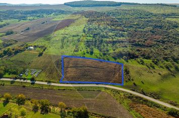 Teren intravilan 1.459 mp în Bărăi (com. Căianu), casă individuală anunturi imobiliare Cluj