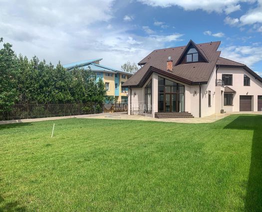 Apartament 2 camere Aviatorilor, 333 mp
