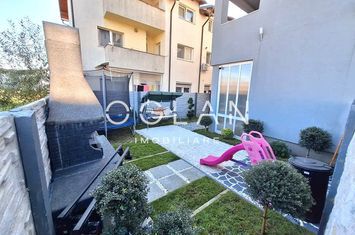 Apartament 3 camere de vanzare SIBIU - Sibiu anunturi imobiliare Sibiu