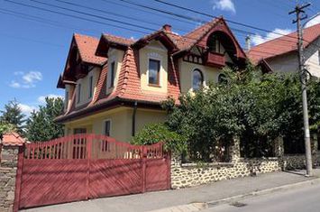 Casă - 6 camere de inchiriat STRAND - Sibiu anunturi imobiliare Sibiu