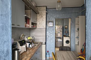 Apartament 2 camere de vanzare CALEA BUCURESTI - Dolj anunturi imobiliare Dolj