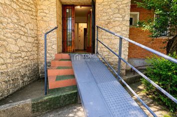 Spatiu comercial/birouri Calea Bucuresti7 zona Judetean anunturi imobiliare Brasov