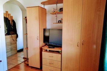 Apartament 3 camere de vanzare SIMERIA - Hunedoara anunturi imobiliare Hunedoara