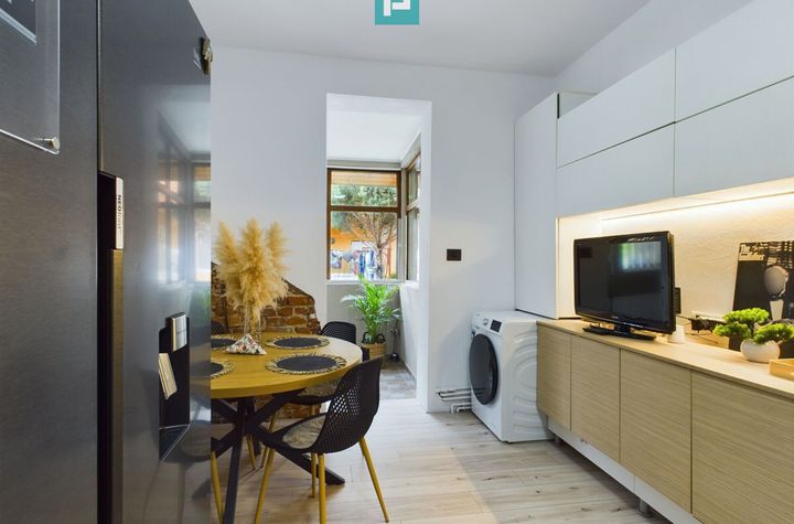 Apartament la curte comună - Central anunturi imobiliare Timis