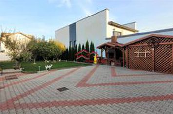 Vilă - 4 camere de inchiriat SELIMBAR - Sibiu anunturi imobiliare Sibiu