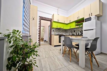 Apartament 3 camere de vanzare ORADEA - Bihor anunturi imobiliare Bihor