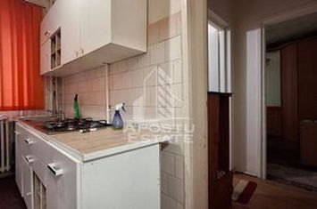 Apartament 2 camere, 69 mp, parter,Gradiste anunturi imobiliare Arad