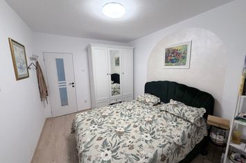 Apartament 2 camere,50mp+balcon,mobilat si utilat,lift nou anunturi imobiliare Mures