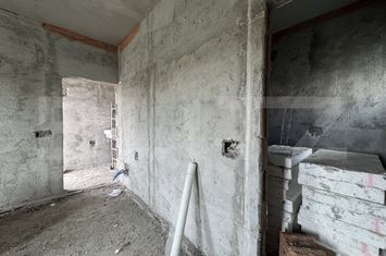 Casă - 4 camere de vanzare CRAIOVA - Dolj anunturi imobiliare Dolj