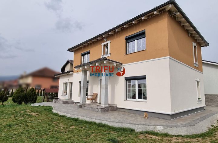 Vilă - 4 camere de vanzare CENTRAL - Alba anunturi imobiliare Alba