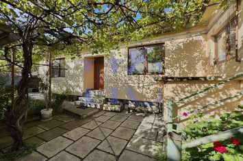 Casă - 3 camere de vanzare LAZARET - Sibiu anunturi imobiliare Sibiu