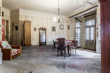 Apartament ultracentral cu 4 camere partial amenajat Comision 0 anunturi imobiliare Arad