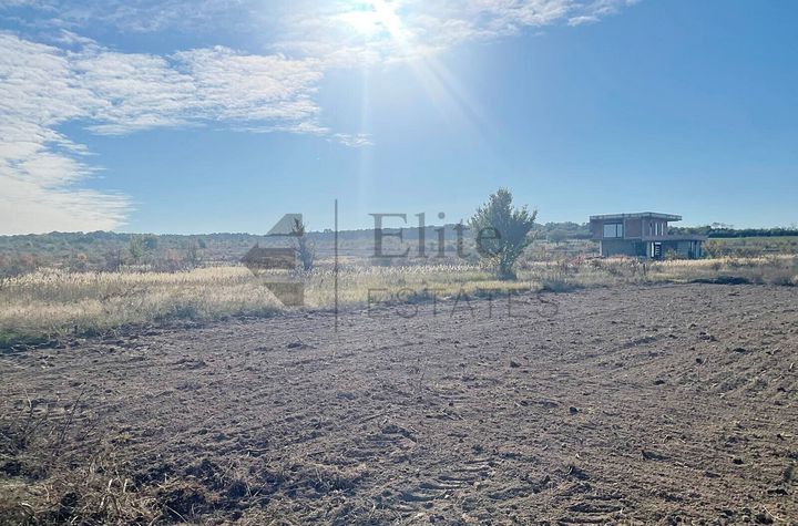 Teren intravilan de vanzare in Cihei anunturi imobiliare Bihor