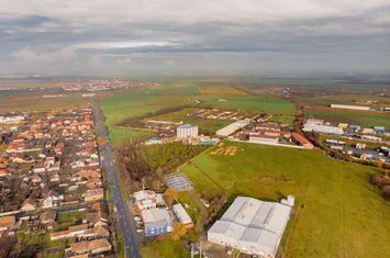 Teren industrial cu PUZ - - 964mp anunturi imobiliare Arad