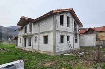 Casă - 5 camere de vanzare DEVA - Hunedoara anunturi imobiliare Hunedoara