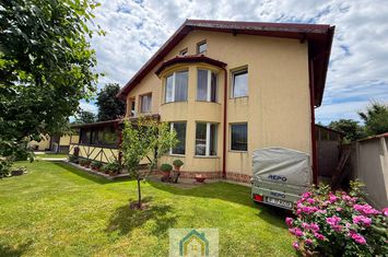 Vanzare casa 5 camere,an constructie 2009,P+1+POD,Comuna Dascalu,Jud. Ilfov,Str. Câmpina nr 10 la 30 km Bucuresti,acces faccil din autostrada A3 si Ștefăneștii de Jos,7-8 min de mers pe jos de primarie si scoala. anunturi imobiliare Bucuresti