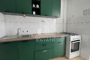 Apartament 3 camere , decomandat, etajul 3/4, zona Girocului anunturi imobiliare Timis