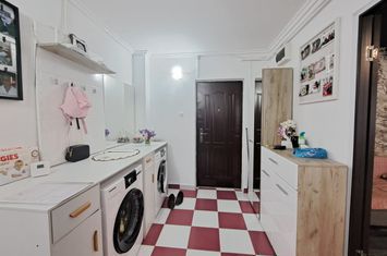 Apartament 3 camere de vanzare MARGHITA - Bihor anunturi imobiliare Bihor