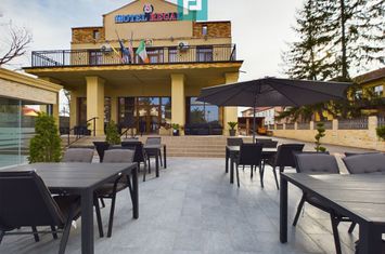 Motel de închiriat în Curtici anunturi imobiliare Arad